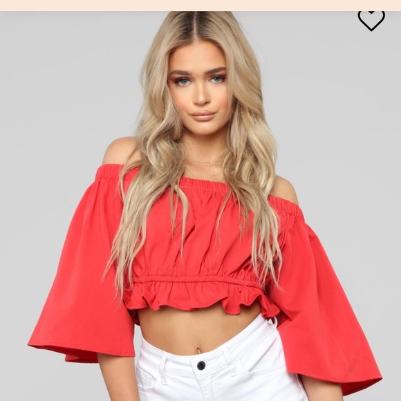 Fashion Nova Tops - Cute Fashion Nova Crop Top!